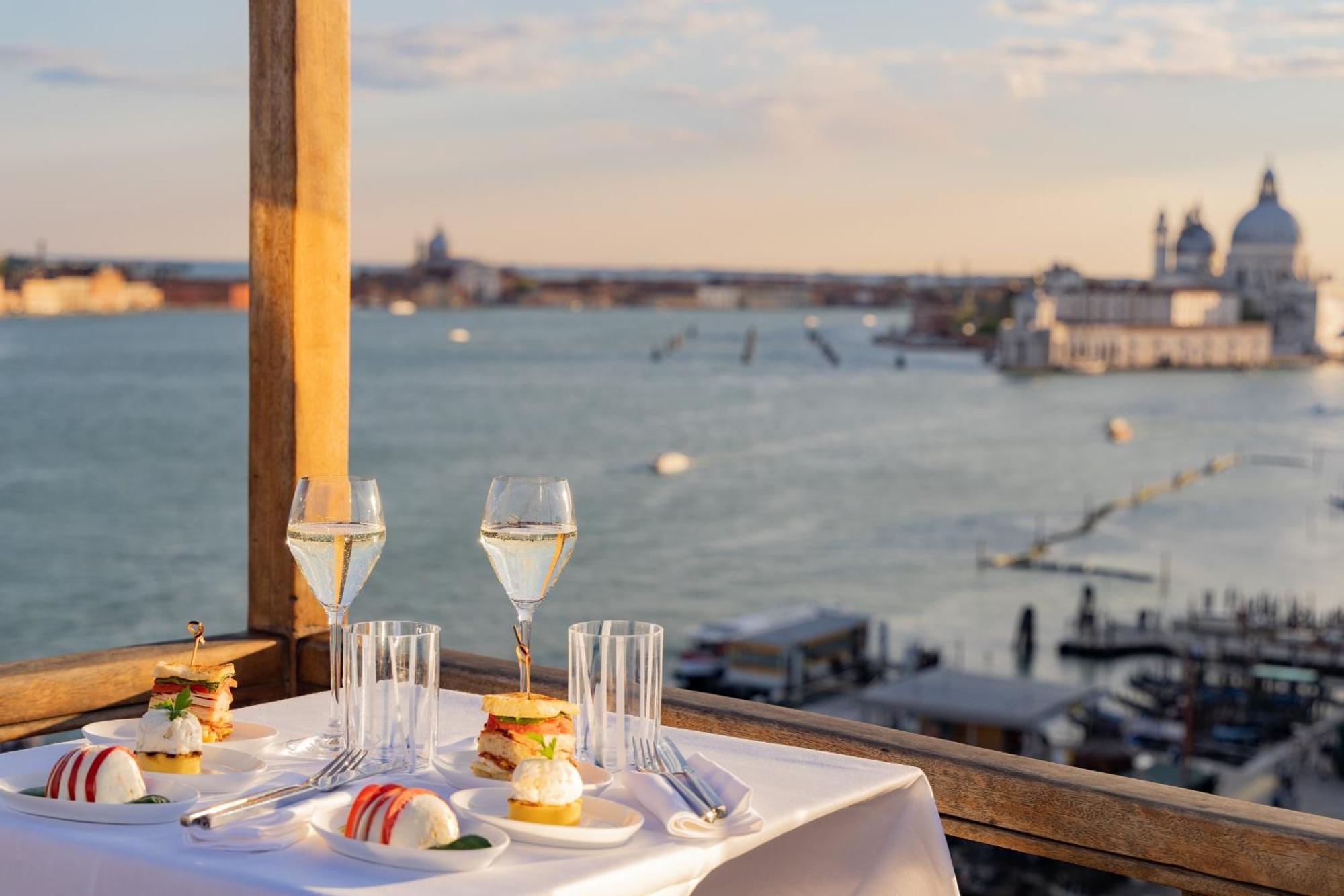 Londra Palace Venezia المظهر الخارجي الصورة